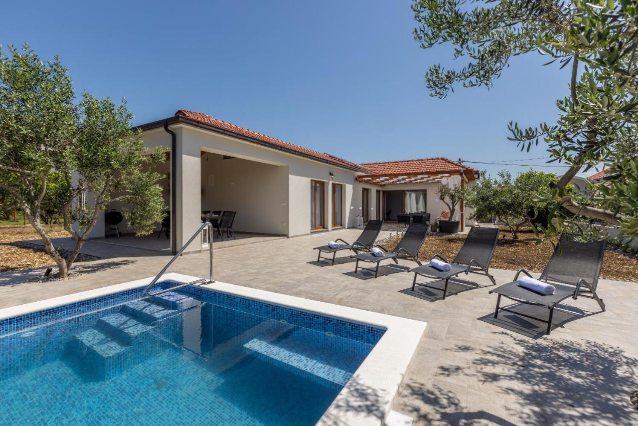 Villa Mamma Mia Kastela Exterior photo