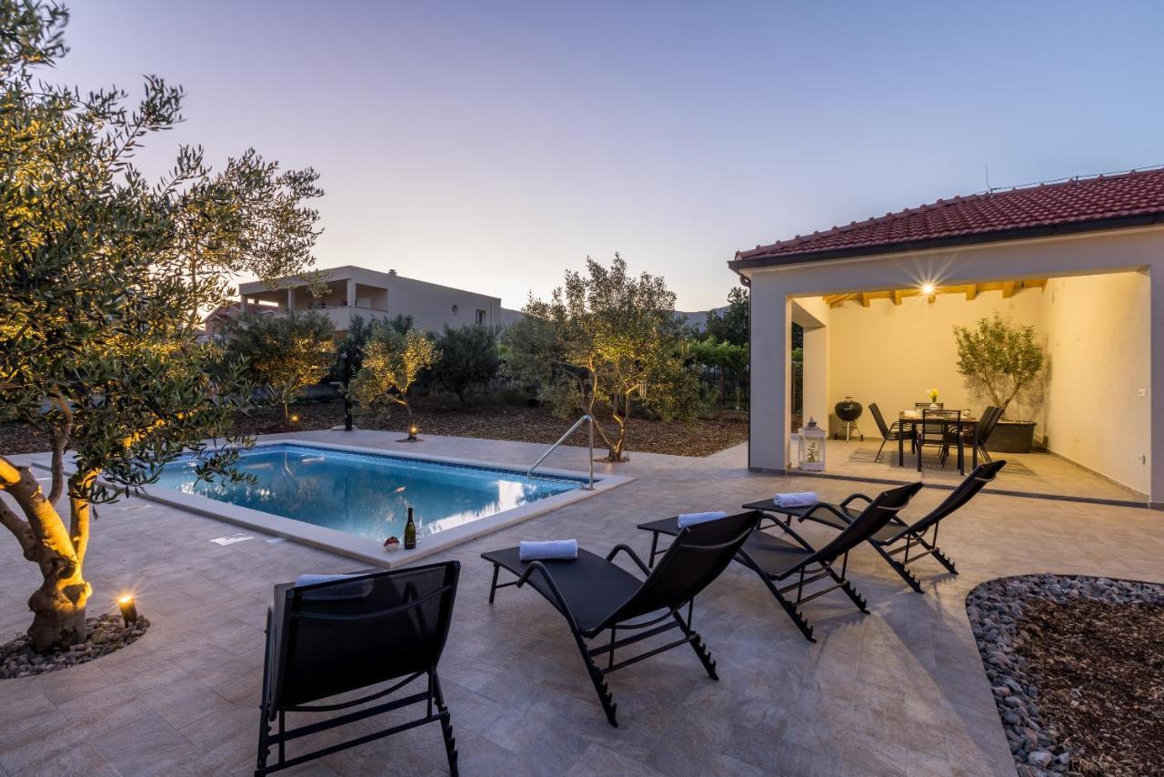 Villa Mamma Mia Kastela Exterior photo